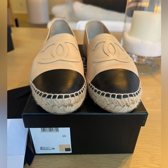 *SOLD* Chanel Lambskin Espadrilles - Picture 3 of 5
